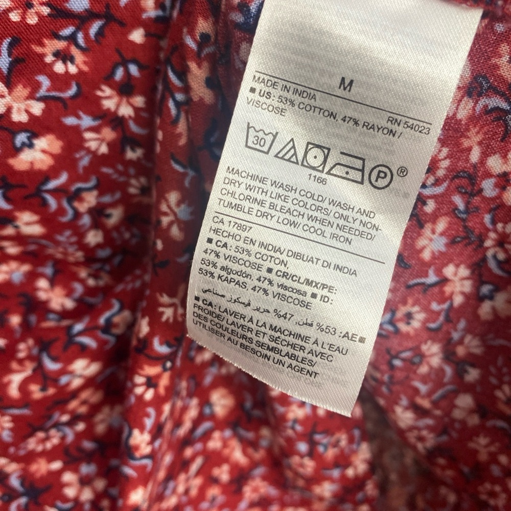 Old Navy Red Ditsy Floral Oversized Button-Front Poet Blouse Womens Medium - Picture 5 of 6